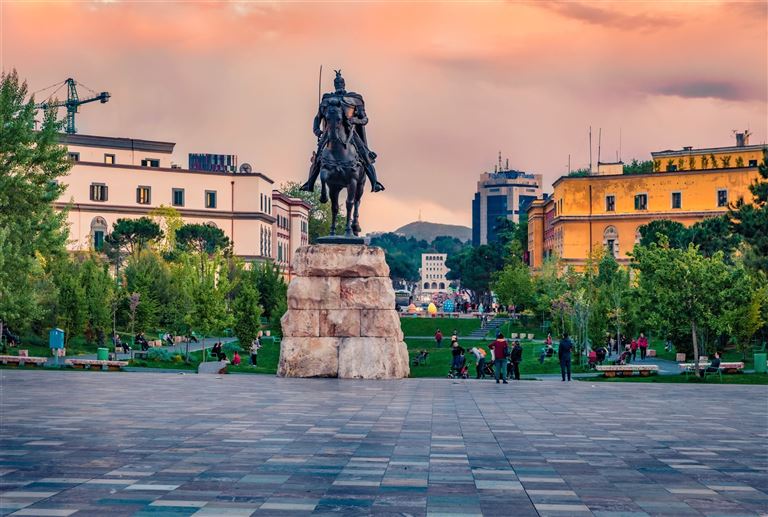 Balkan kompakt erleben ©Andrew Mayovskyy /adobestock